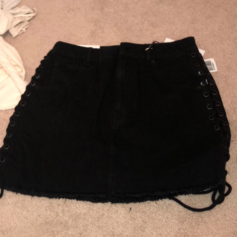 Lace up black skirt
